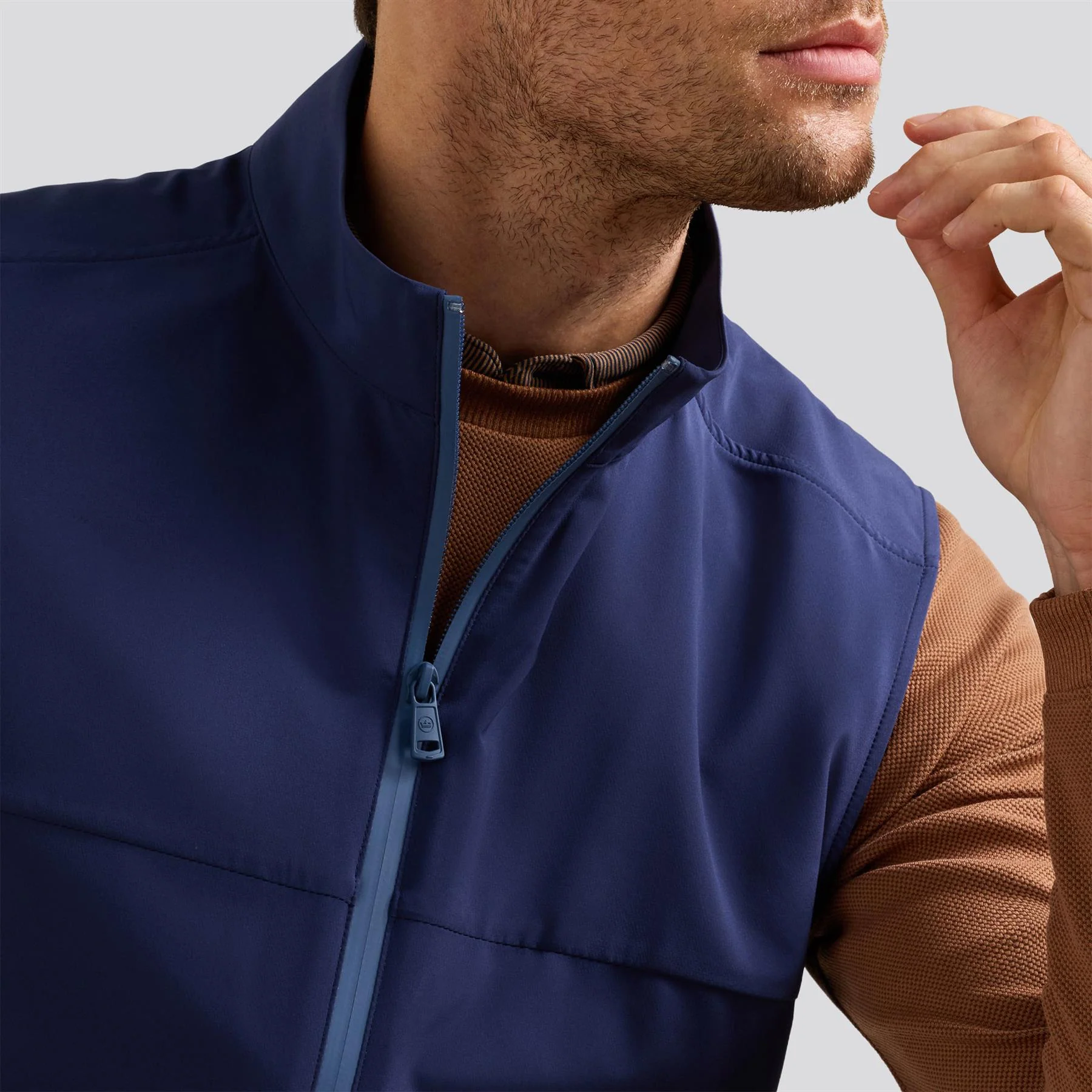 Gale Gilet Navy - Image 6