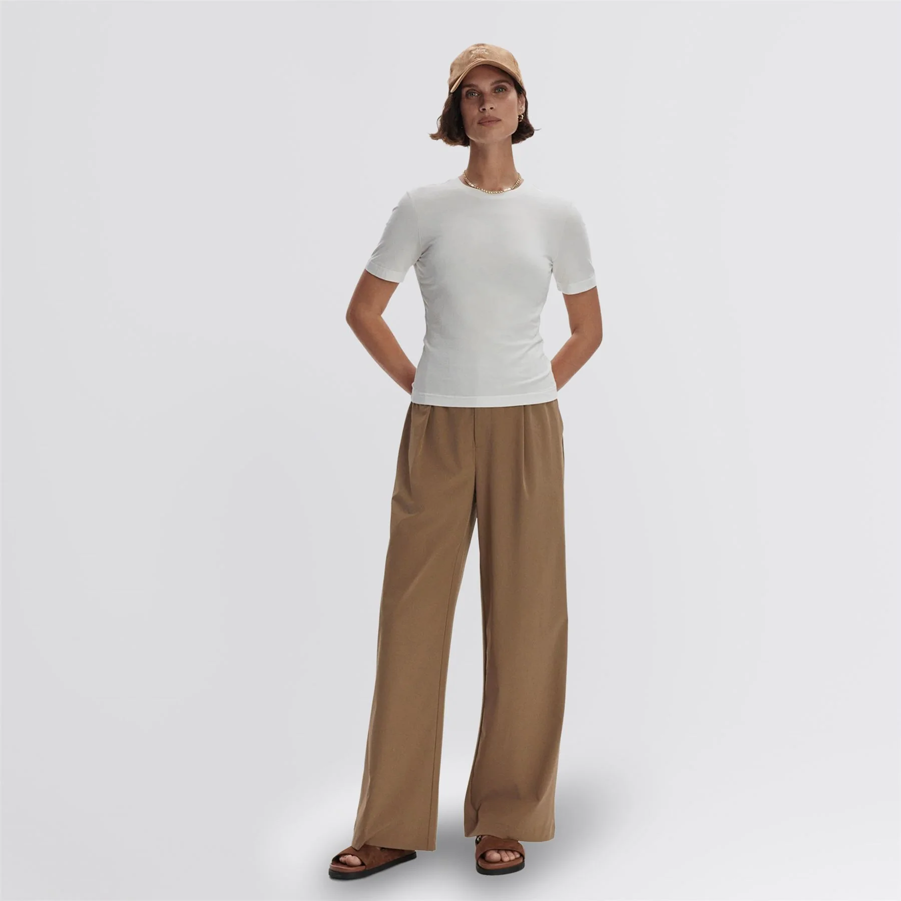 Regina Fitted Tee White - Image 2